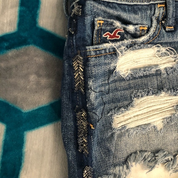 Hollister High-Waisted Shorts - Picture 4 of 5